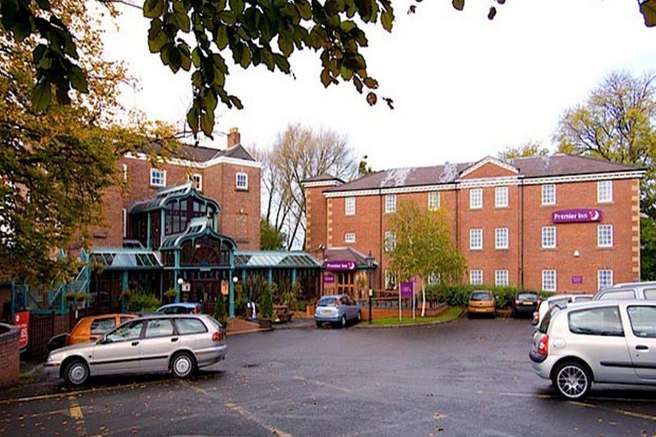 Premier Inn Premier Inn Stockport Central Екстер'єр фото