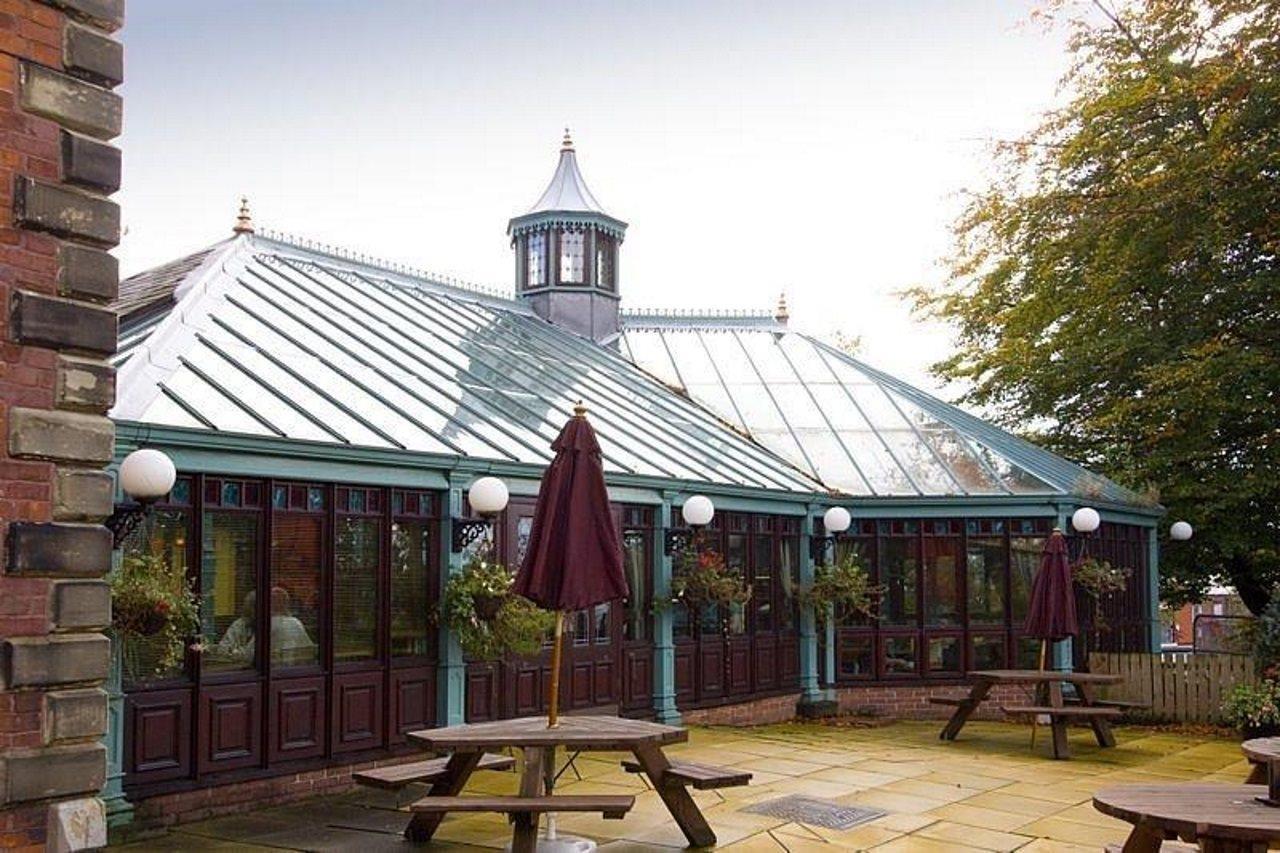 Premier Inn Premier Inn Stockport Central Екстер'єр фото